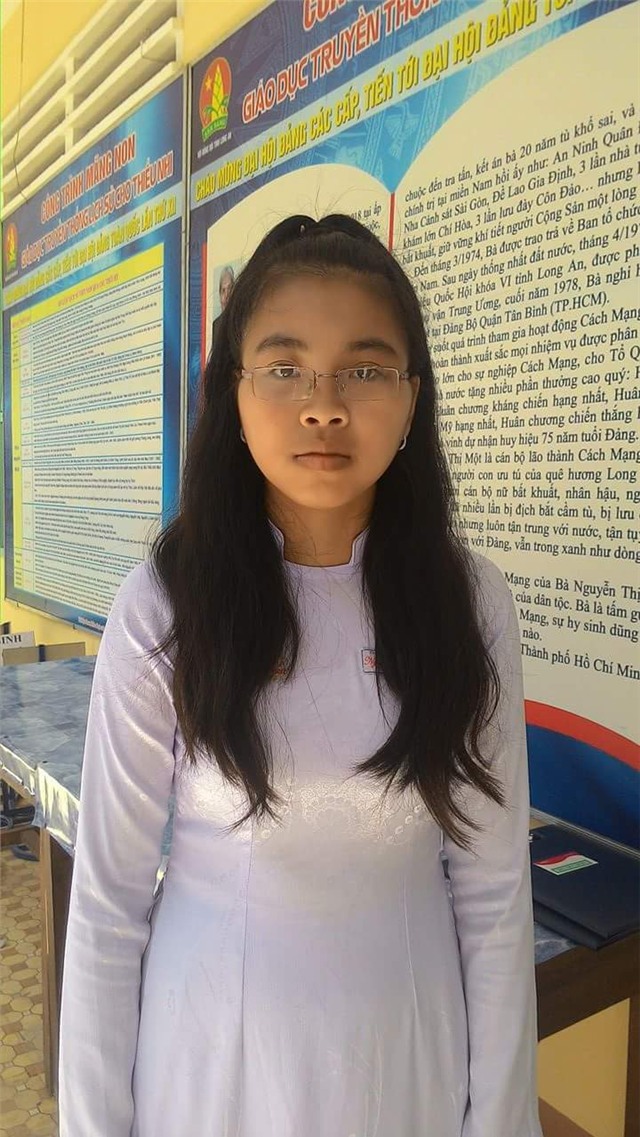 chuyen cam dong ve nu sinh ngheo tu choi chiec xe dap cua pho thu tuong hinh anh 2