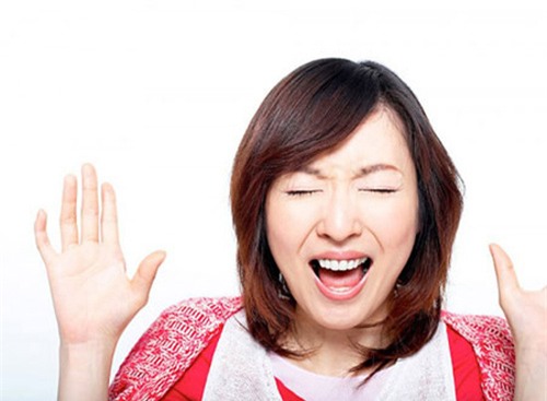 nhuc nha khi de chong giu tien, moi ngay dua cho vo 100 nghin chi tieu - 1