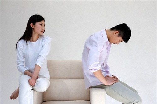 toi da gay ra toi tay dinh trong chuyen cong tac ay... - 1