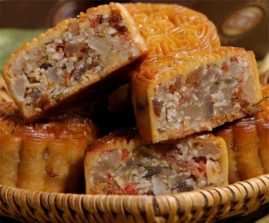 Vòng quanh Châu Á thưởng thức bánh Trung thu truyền thống