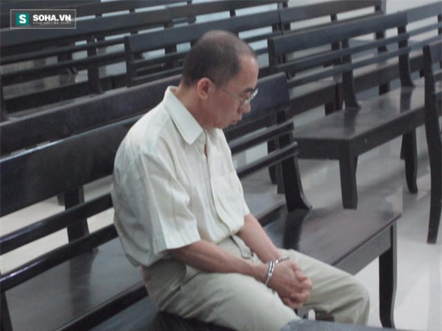 Vợ đặt camera, phát hiện chồng U60 quan hệ với con riêng - Ảnh 1.