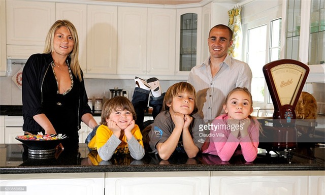 Alessandro Nesta - Gabriella Pagnozzi và 6 cặp đũa lệch nổi tiếng nhất làng túc cầu - Ảnh 8.