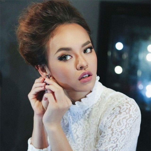 Trước khi có Kỳ Duyên gia nhập, hội môi tều của Vbiz gồm những ai? - Ảnh 10.