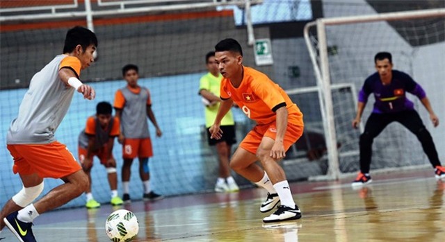 Tuyen futsal Viet Nam tap buoi dau tien tai Colombia hinh anh 5