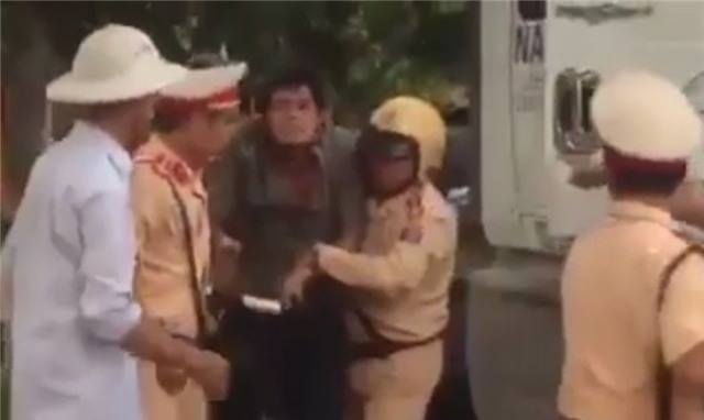 CSGT, hành hung, chống người thi hành, công vụ, Sài Gòn