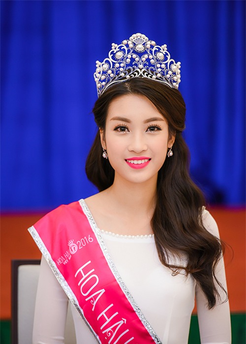 Cuối cùng Tân Hoa hậu Đỗ Mỹ Linh cũng chính thức mở lại trang cá nhân - Ảnh 1.