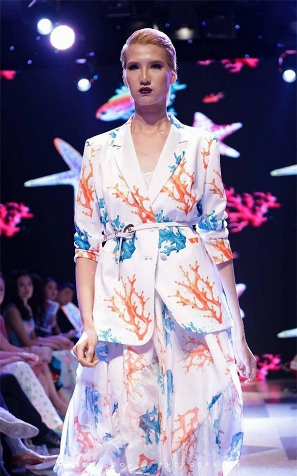 Mỹ nhân Việt mặt sưng vù  3