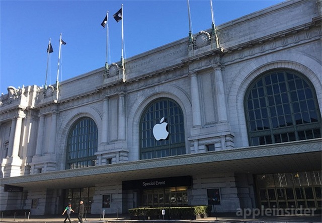 Trung tâm Bill Graham Civic, nơi diễn ra sự kiện