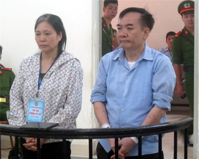 lừa đảo chiếm đoạt tài sản,