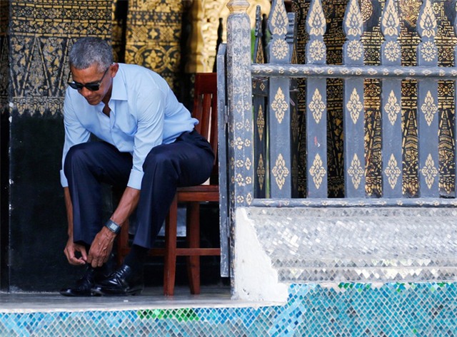 Tổng thống Obama giản dị uống nước dừa trên đường phố Lào - Ảnh 5.