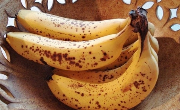 Ai cũng biết chuối trị táo bón nhưng chắc không ngờ chuối còn nhiều công dụng thế này - Ảnh 1.