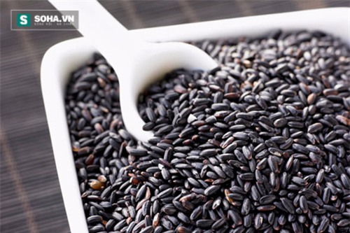 Bí mật dinh dưỡng ẩn sau những thực phẩm càng đen càng bổ - Ảnh 1.