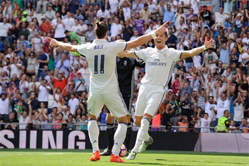 clip ronaldo “khai hoa”, real dai thang 5-2 hinh anh 1