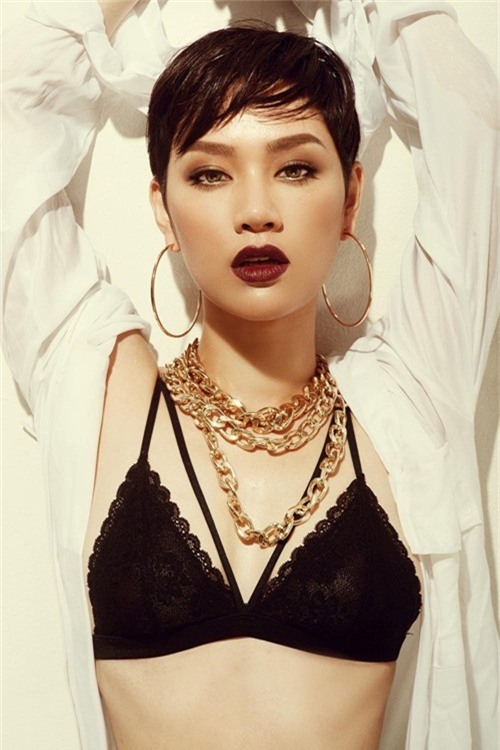 tra my idol tro lai showbiz sau 2 nam lam