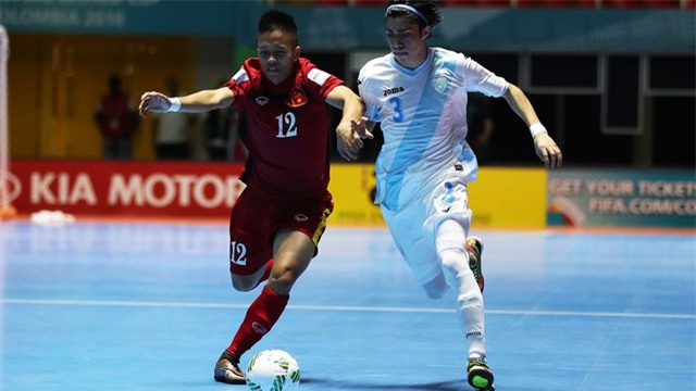 Các cầu thủ áo đỏ đã chiến thắng đầy xứng đáng