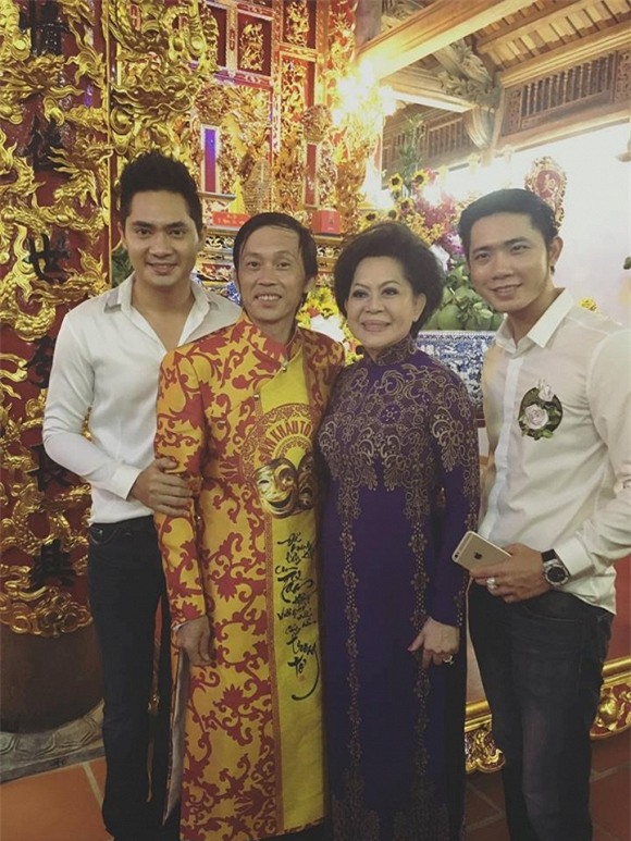 sao đến nhà thờ tổ Hoài Linh 8