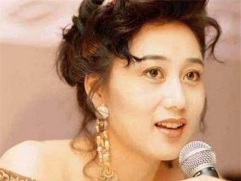 Vợ Lý Liên Kiệt: Từ Hoa hậu châu Á đến bà hoàng nhà đất - 11