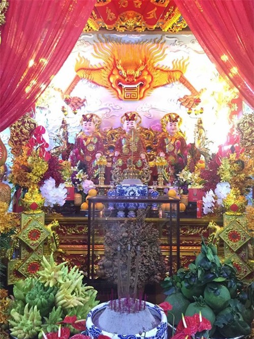 Cận cảnh bên trong nhà thờ trăm tỉ tráng lệ của Hoài Linh - Ảnh 16.