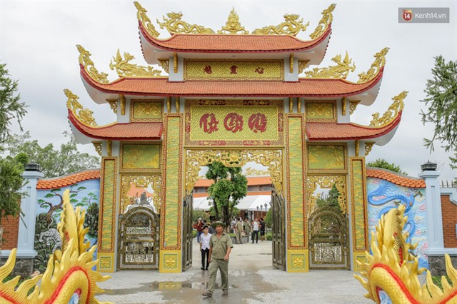 Cập nhật: Các nghệ sĩ đến thăm đền thờ Tổ trị giá 100 tỷ của Hoài Linh - Ảnh 24.