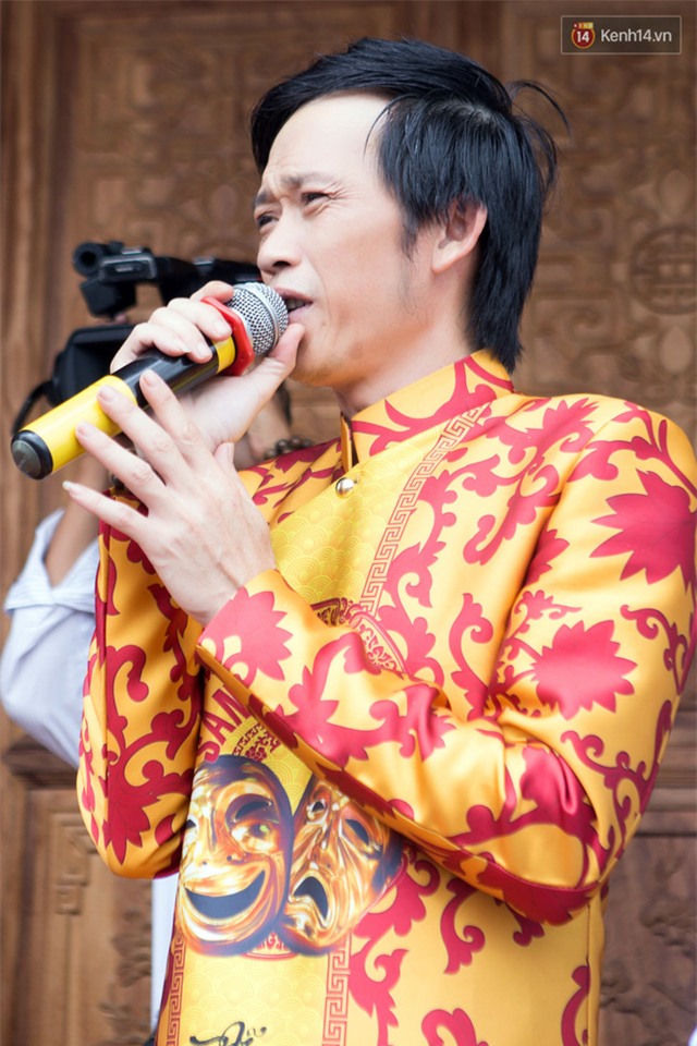 Cập nhật: Các nghệ sĩ đến thăm đền thờ Tổ trị giá 100 tỷ của Hoài Linh - Ảnh 3.