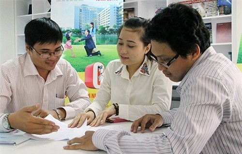 vay tiêu dùng, lãi suất 0%, lãi suất, công ty tài chính, mắc bẫy, mua sắm.