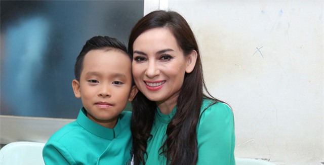 Sự “lột xác” của Hồ Văn Cường khi làm con nuôi Phi Nhung