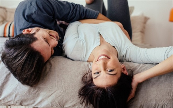 anh chồng nói chuyện về lên đỉnh và điểm g
