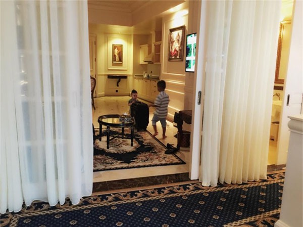 Cuộc sống như “bà hoàng” của Vy Oanh sau khi lấy chồng đại gia - Ảnh 25.