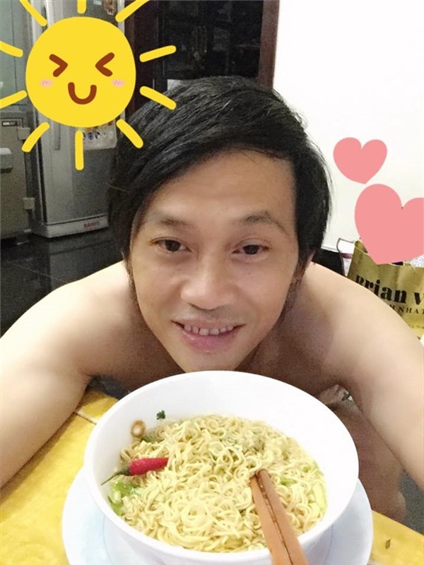 Nổi tiếng và giàu có nhưng Hoài Linh vẫn chuộng các món ăn dân dã như mì gói, cá khô... - Tin sao Viet - Tin tuc sao Viet - Scandal sao Viet - Tin tuc cua Sao - Tin cua Sao