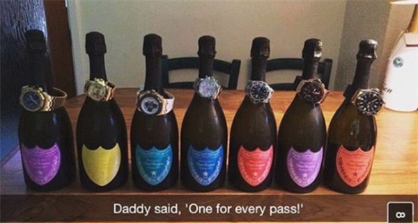 Đây là cách hội con nhà giàu tại Anh chào đón năm học mới - Ảnh 11.