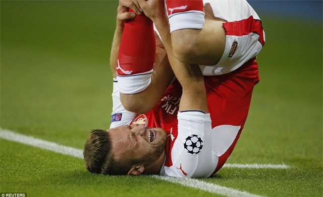 Arsenal thoát thua trước PSG trong trận đấu có 2 thẻ đỏ phút bù giờ - Ảnh 5.