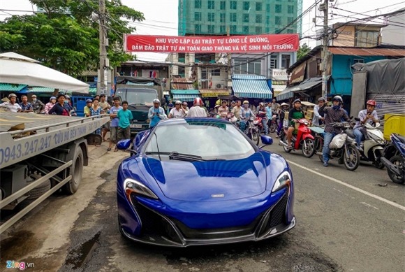 Minh Nhua mua hai sieu xe cung mau hinh anh 9