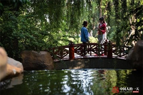 trải nghiệm, sang chảnh, cô gái, nghề sống thử, căn hộ đắt tiền, Trung Quốc, thu nhập, hotgirl