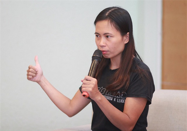 Nhà văn - diễn giả Trang Hạ trò chuyện cùng sinh viên