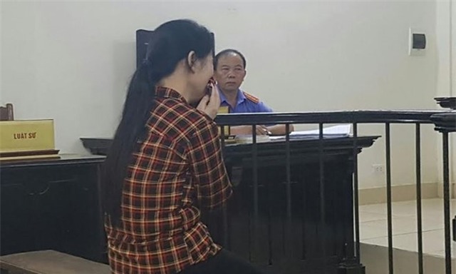 Nguoi me giet con trai vi tung quan khoc suot phien xu hinh anh 1