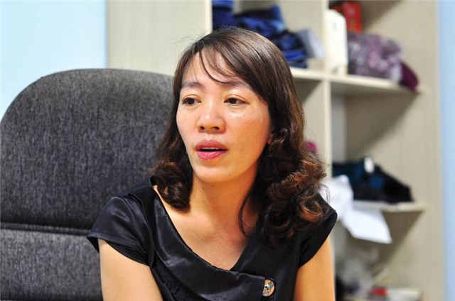 nữ tài xế, cố thủ trên xe, CSGT Đồng Nai, vi phạm luật