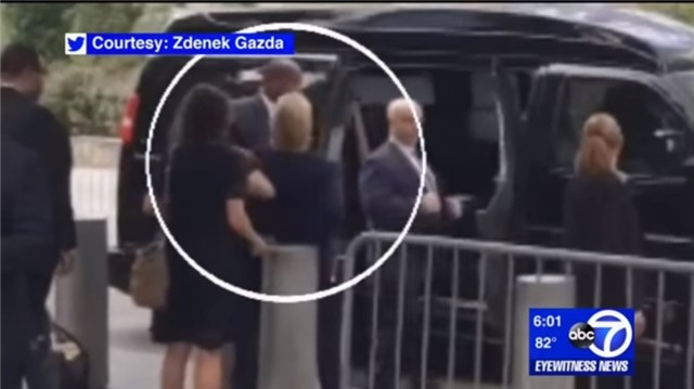 kenh truyen hinh my dua tin nham ba clinton qua doi hinh anh 2