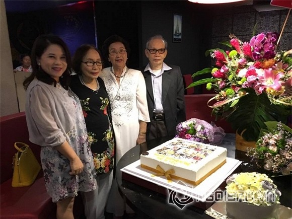 mẹ của Hoài Linh 7