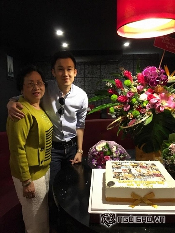 mẹ của Hoài Linh 0