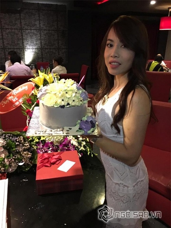 mẹ của Hoài Linh 2