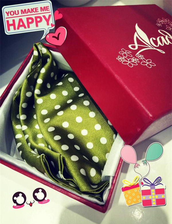 chị em khoe quà trung thu