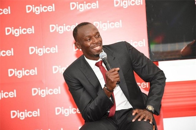 Usain Bolt khoe sieu xe ma vang trong ngay len lam giam doc hinh anh 6