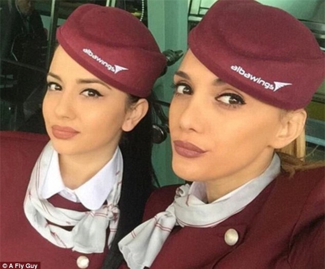 Những nữ tiếp viên hàng không xinh đẹp nhất trên toàn thế giới - Ảnh 23.