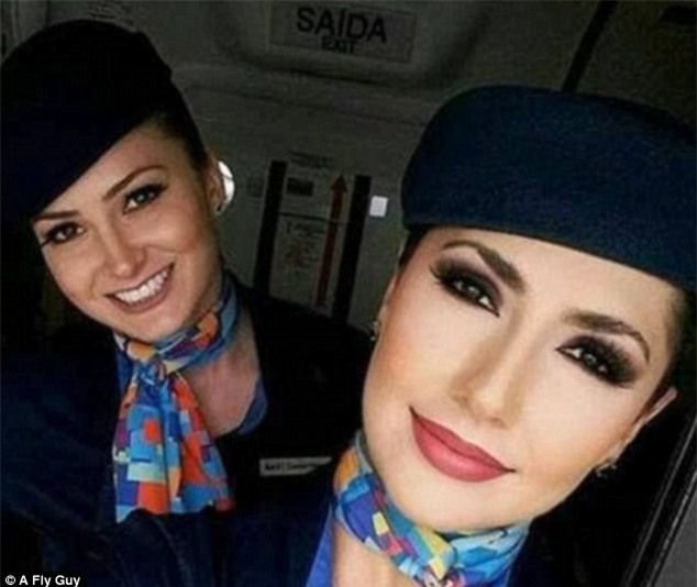 Những nữ tiếp viên hàng không xinh đẹp nhất trên toàn thế giới - Ảnh 24.