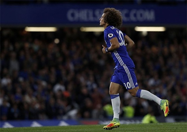 David Luiz đổ máu ở trận đầu khoác áo Chelsea mùa này - Ảnh 3.