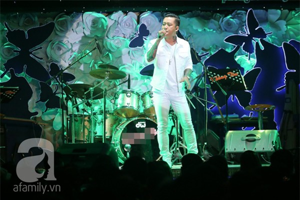 Đêm nhạc ủng hộ Minh Thuận