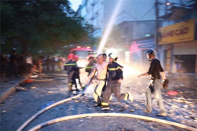 cháy, cháy quán karaoke