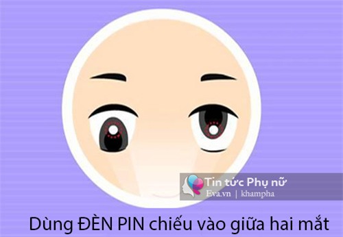 cach kiem tra mat tre so sinh bi lac me nao cung can biet - 1