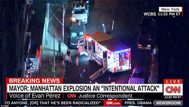 Hiện trường vụ nổ tại New York khiến hàng chục người bị thương - Ảnh 5.