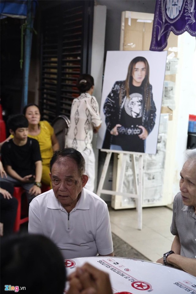 Ba Minh Thuan ke loi cuoi cua con trai truoc khi mat hinh anh 7